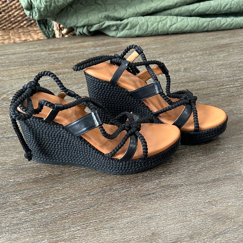 Criss Cross Andre Assous Espadrilles sz 9.5